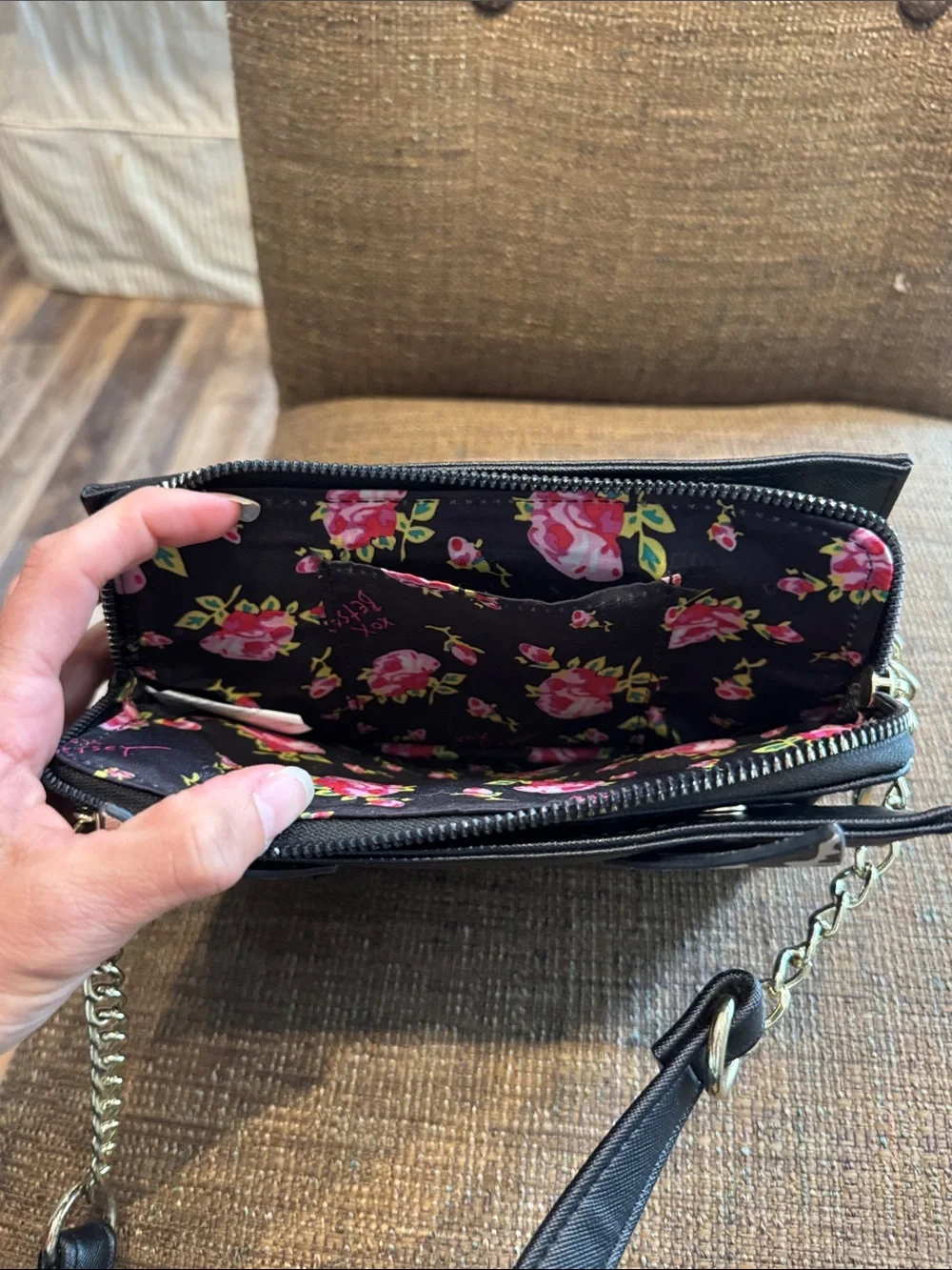 Betsey Johnson cat face 3 section crossbody bag purse